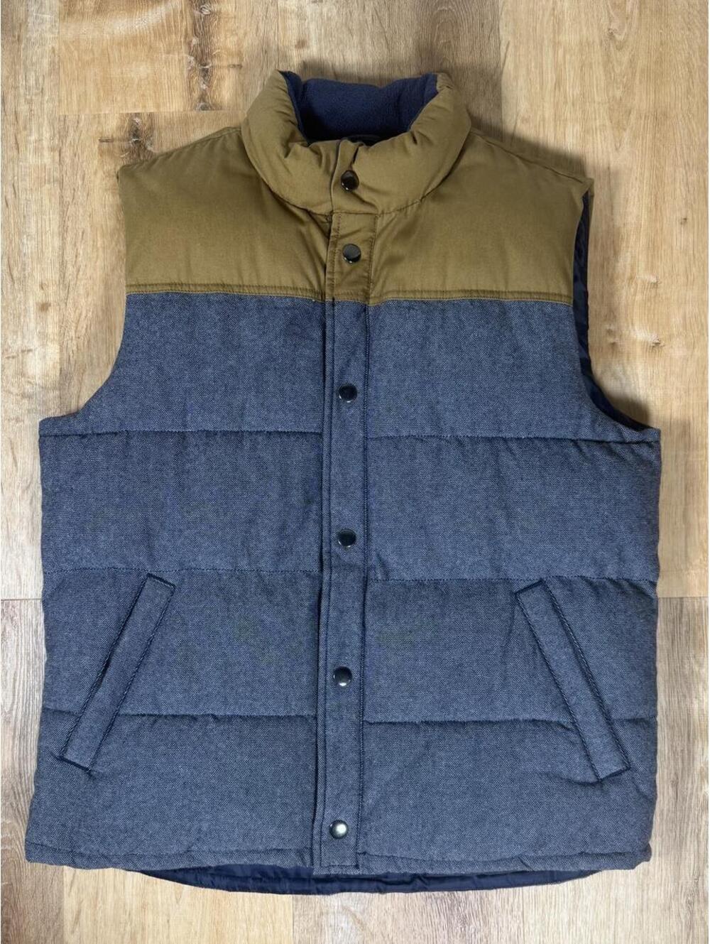 Gap Grey & Brown Puffer Vest – Size L